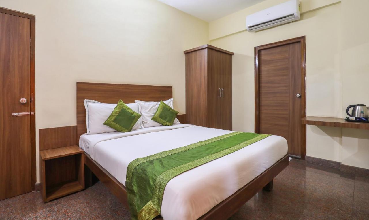 Hotel Treebo Trip Kapil Royalista Ludhiana Exterior foto