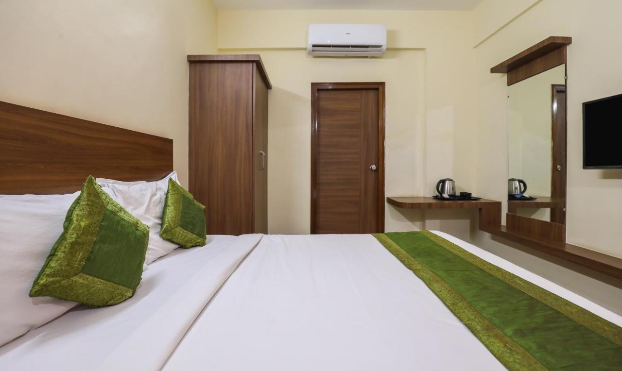 Hotel Treebo Trip Kapil Royalista Ludhiana Exterior foto